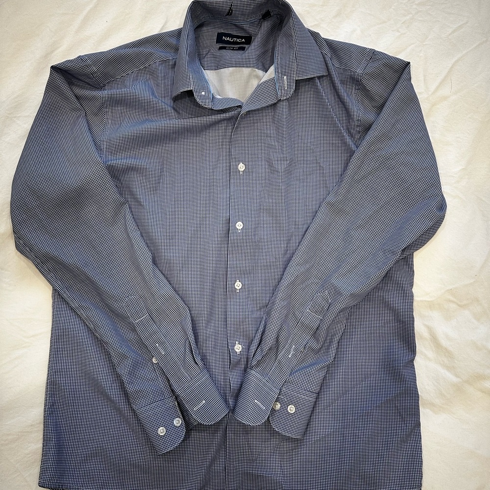 Nautica Men’s Dress Shirt (Slim Fit)